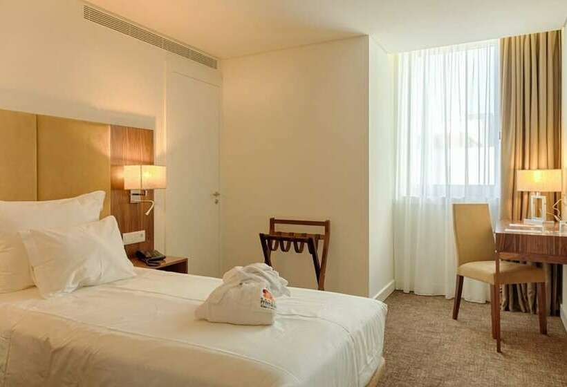 اتاق استاندارد یک نفره, Premium Porto Downtown