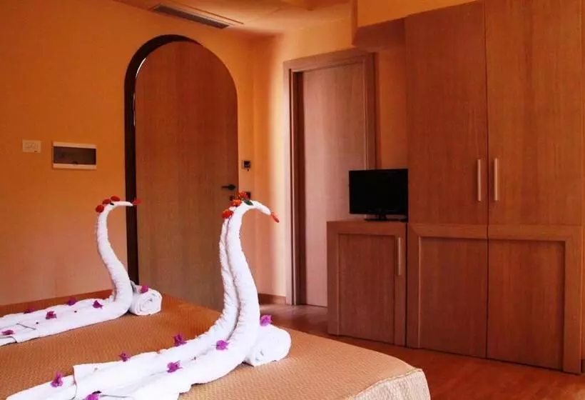 اتاق استاندارد, Solemare Club Village