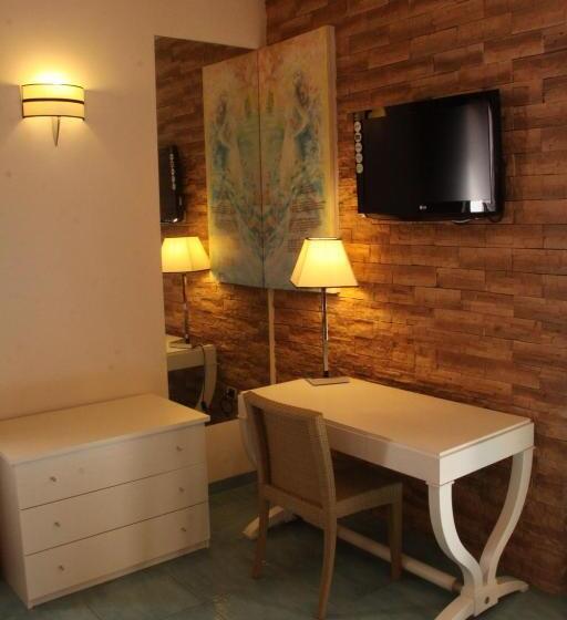 豪华单人间, Solemare Club Village