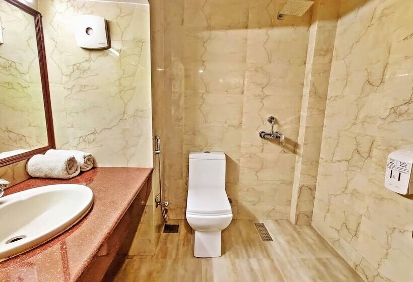 两卧家庭套房, Royal Jardin Whistling Pines Resort