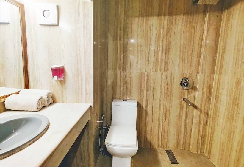 جناح عائلي غرفتين نوم, Royal Jardin Whistling Pines Resort