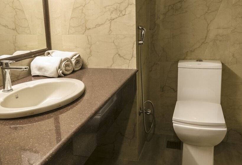 两卧家庭套房, Royal Jardin Whistling Pines Resort