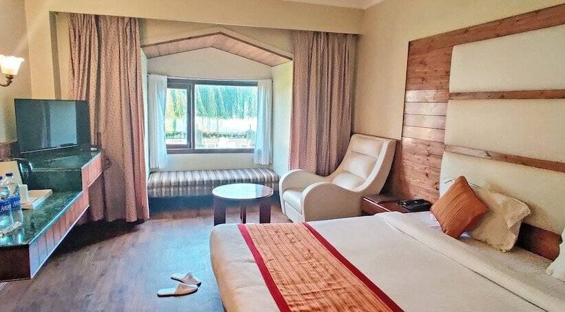 شقة ديلوكس غرفة واحدة, Royal Jardin Whistling Pines Resort