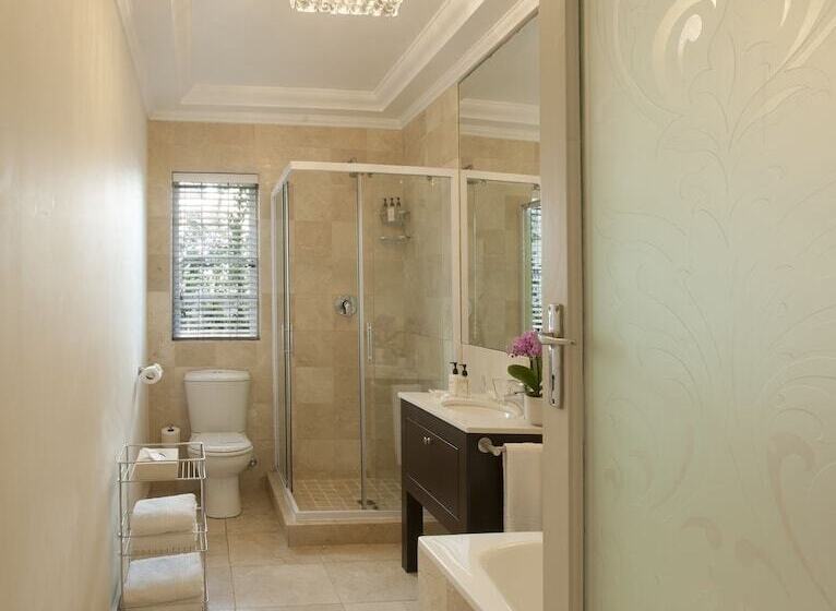 اتاق استاندارد, The Clarendon Bantry Bay