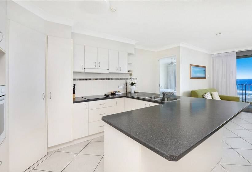 شقة غرفة واحدة مطلة على البحر, Majorca Isle Beachside Resort