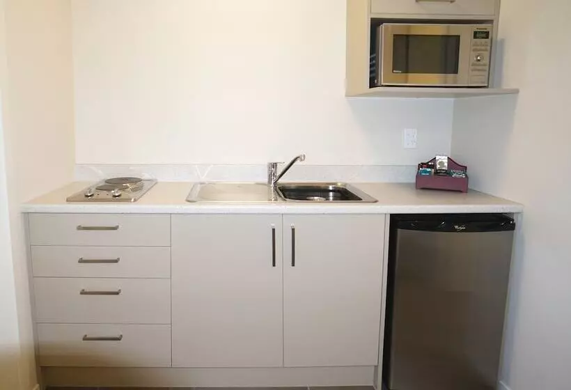 Standard-studio, Brooklyn Motor Lodge