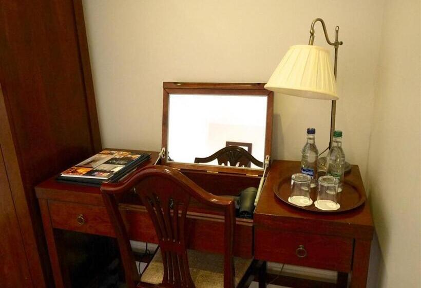 Номер Стандарт, The Redstone Guesthouse