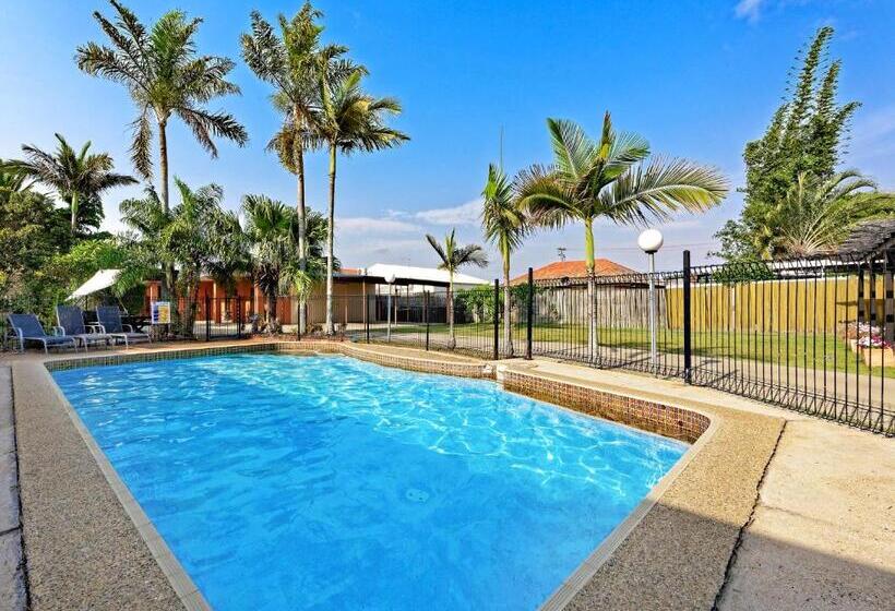 سوئیت خانواده 2 خوابه, Riviera Motel Bundaberg