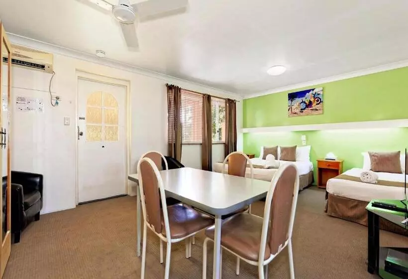 سوئیت خانواده 2 خوابه, Riviera Motel Bundaberg
