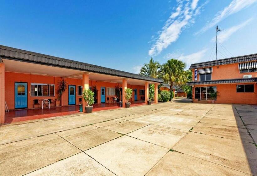 带大床的行政房间, Riviera Motel Bundaberg