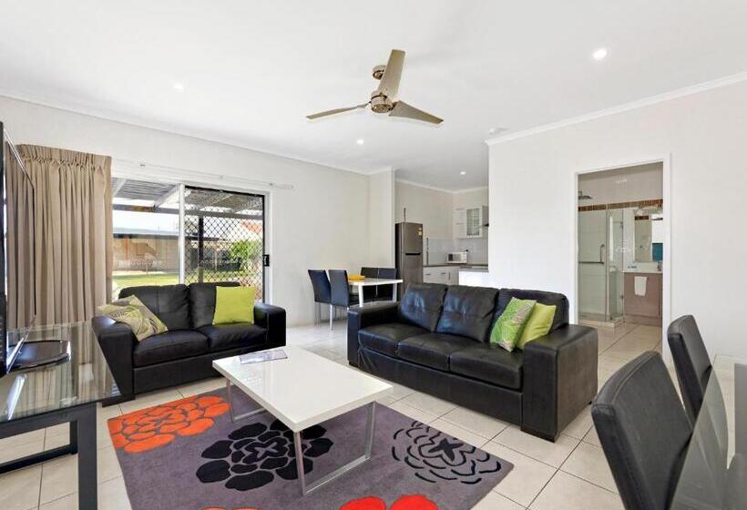 ویلای 3 خوابه, Riviera Motel Bundaberg