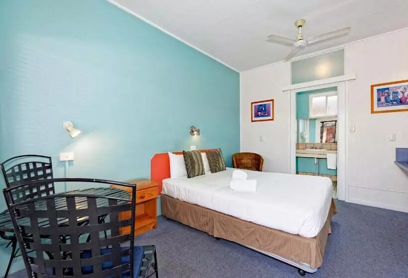 اتاق استاندارد با تخت بزرگ, Riviera Motel Bundaberg