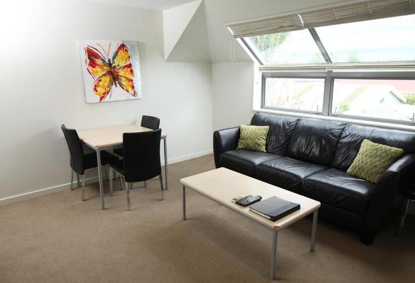 آپارتمان 2 خوابه, Alpha Motel