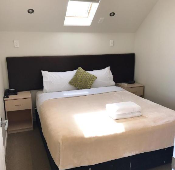 آپارتمان 2 خوابه, Alpha Motel