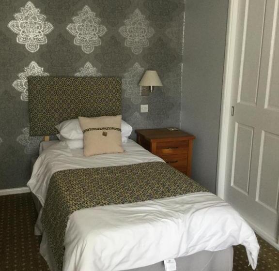 اتاق استاندارد, The Haymaker Inn