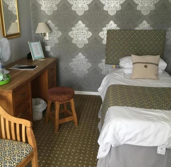 اتاق استاندارد, The Haymaker Inn