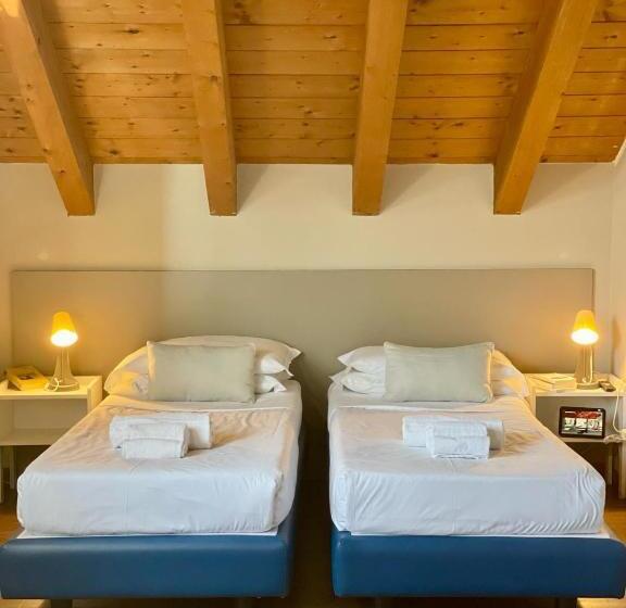 Studio Standard, Bnbook Expo Residence Rho