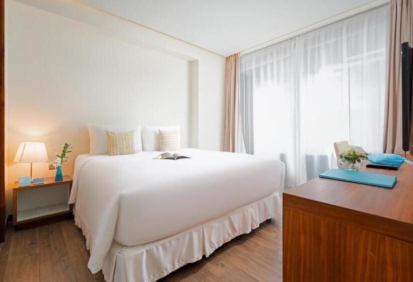 2 Bedroom Suite City View, A La Carte Da Nang Beach