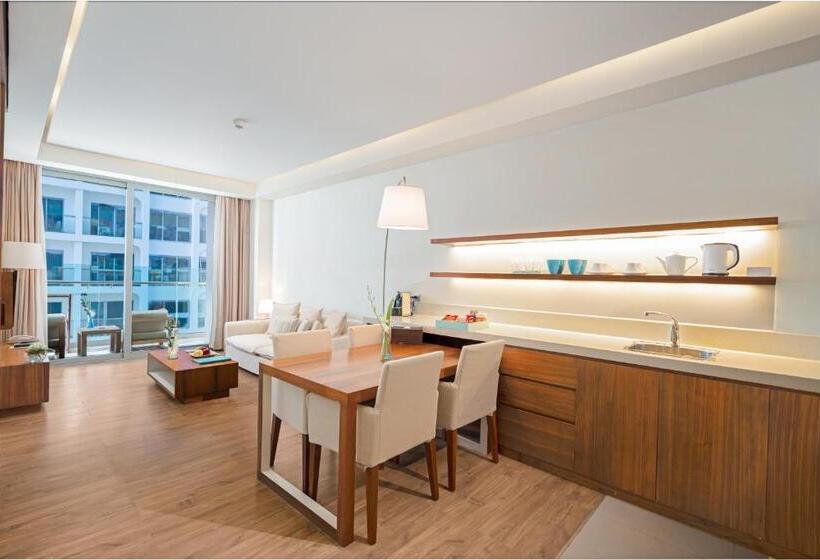 2 Bedroom Suite City View, A La Carte Da Nang Beach