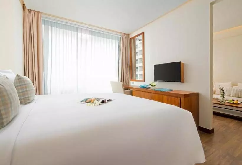 2 Bedroom Suite City View, A La Carte Da Nang Beach