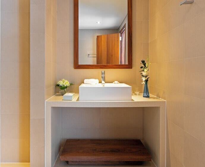 استودیو استاندارد با چشمانداز دریا و بالکن, A La Carte Da Nang Beach