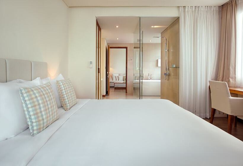 سوییت با چشمانداز دریا, A La Carte Da Nang Beach