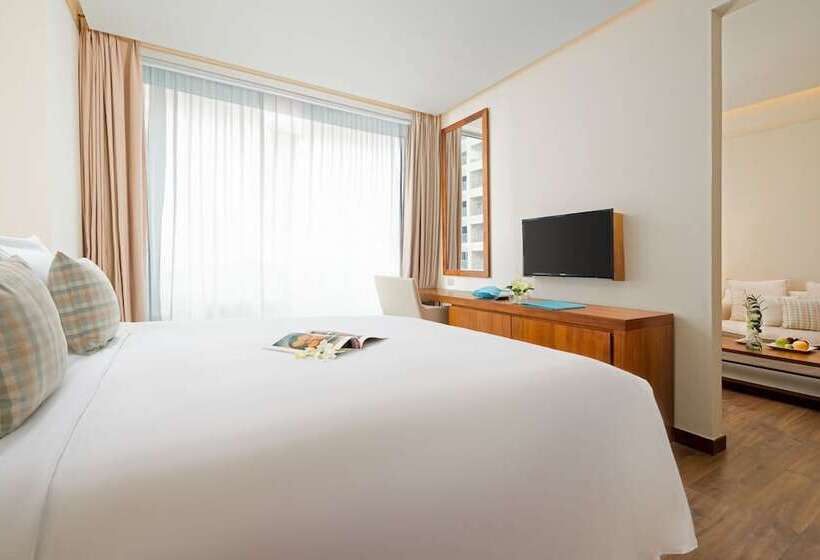 2 Bedroom Suite City View, A La Carte Da Nang Beach