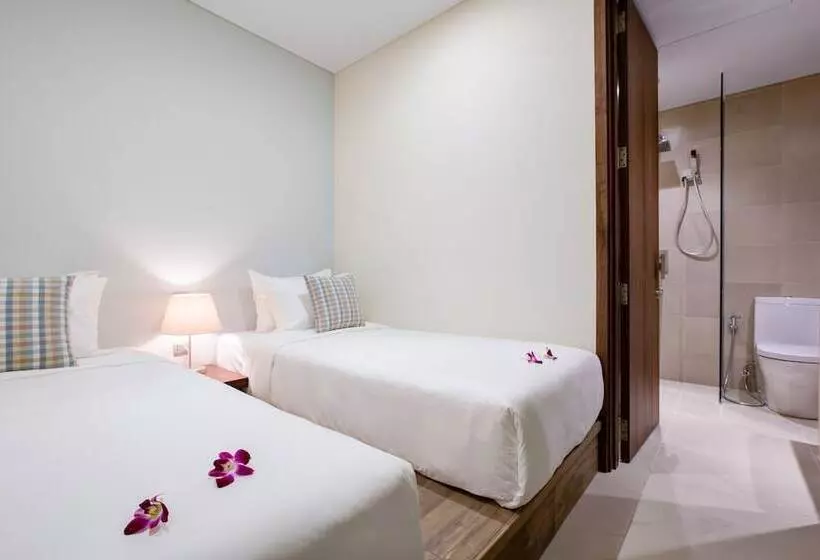 2 Bedroom Suite City View, A La Carte Da Nang Beach