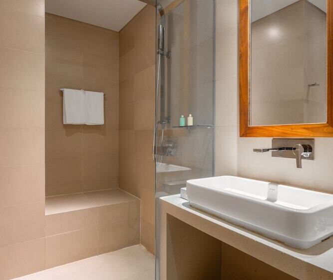 2 Bedrooms Suite Sea View, A La Carte Da Nang Beach