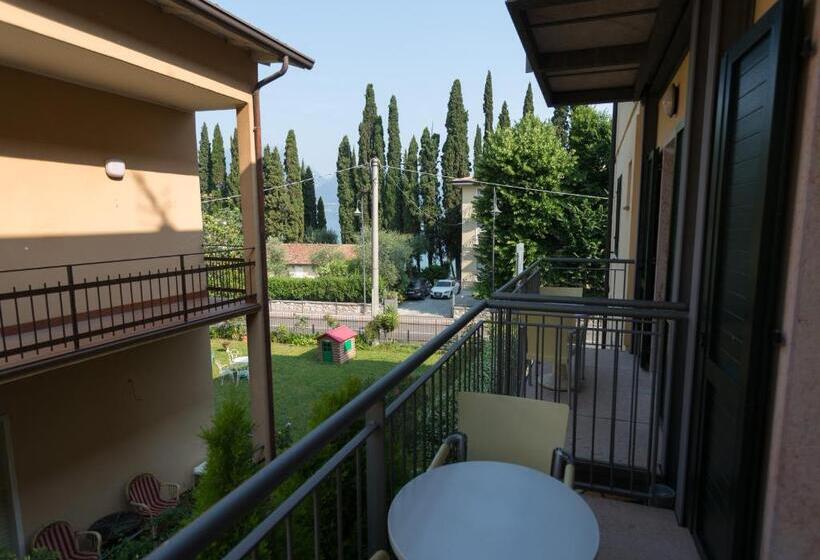 Номер Economy, Al Caval