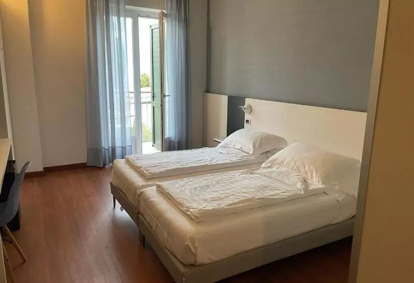 Superior room with lake view, Al Caval