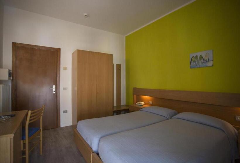 Quarto Estandar, Alberello