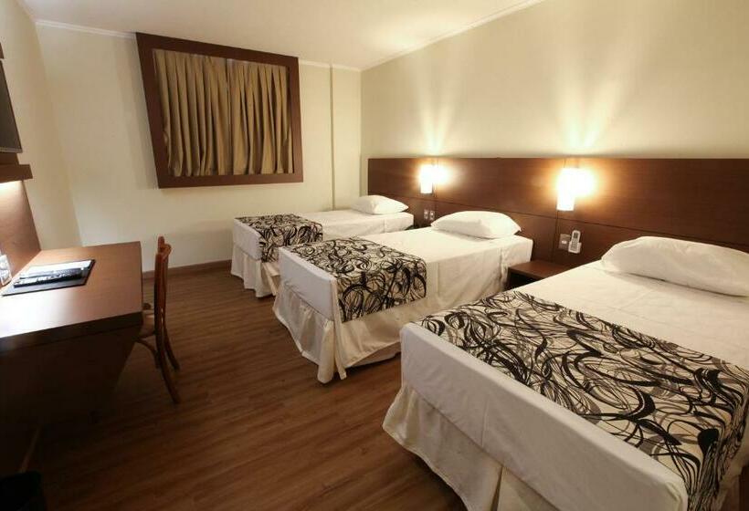 חדר סטנדרט לארבעה, Caiua Cascavel