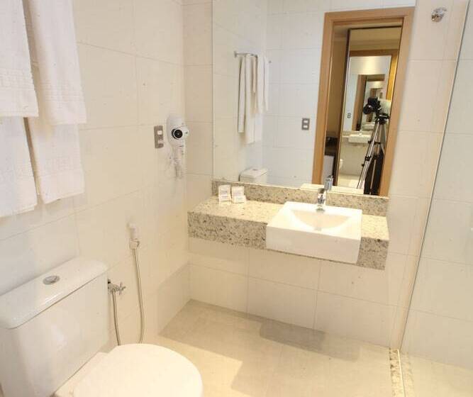 חדר דלוקס לשלושה, Caiua Cascavel