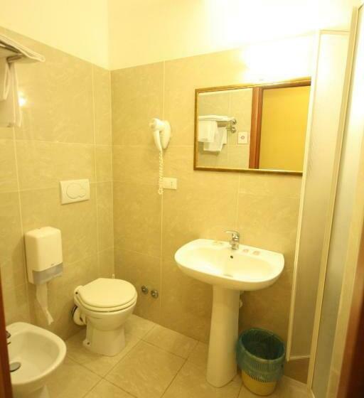 חדר סטנדרט, Cherubini