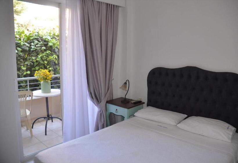 スタンダードルーム, Epirus