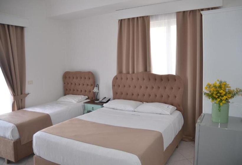 景色の見えるスタンダード４人部屋, Epirus