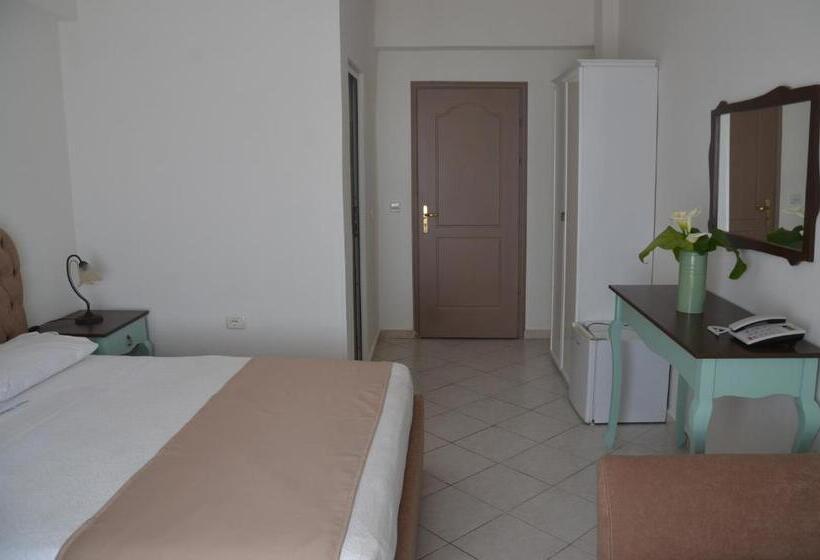 Triple Room Sea View, Epirus