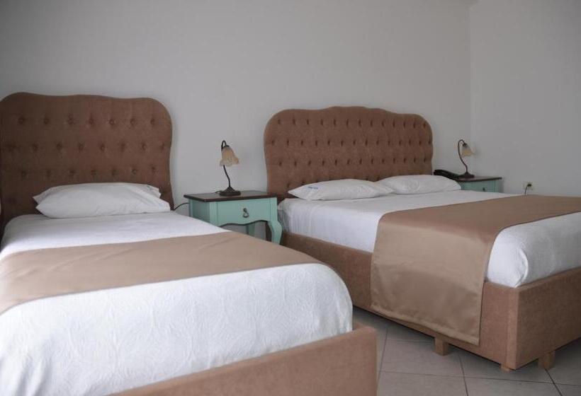 Triple Room Sea View, Epirus