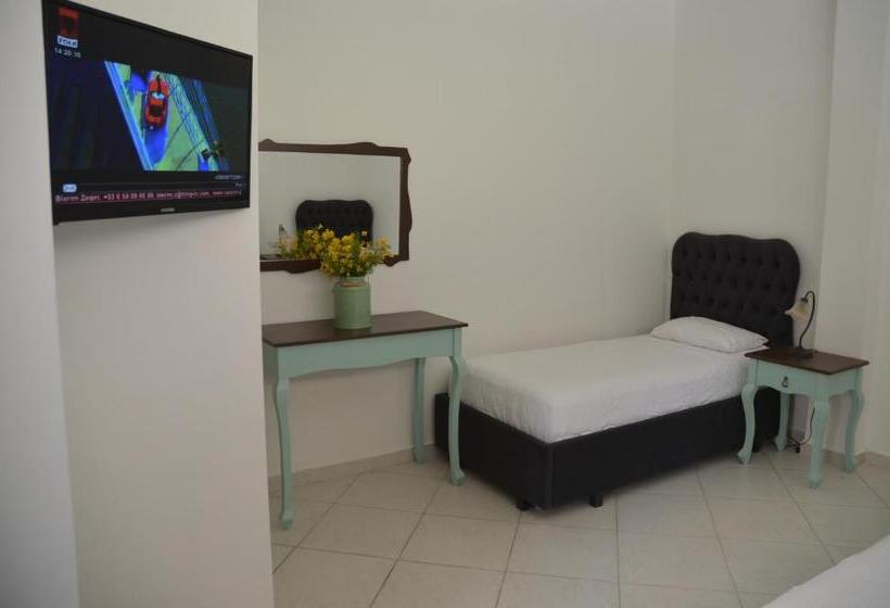 ガーデンビュースタンダード４ベッドルーム, Epirus