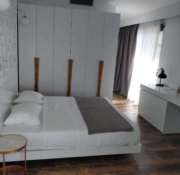 片側に海が見えるデラックスルーム, Epirus