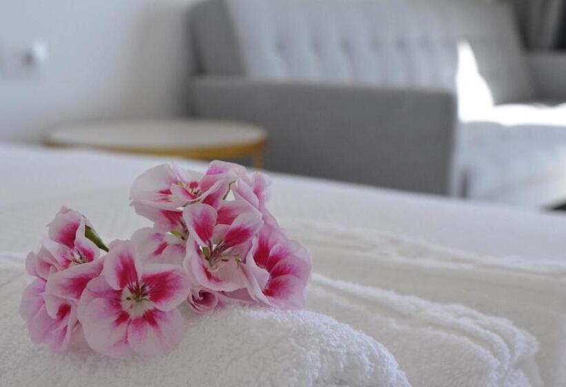 デラックススイート, Epirus