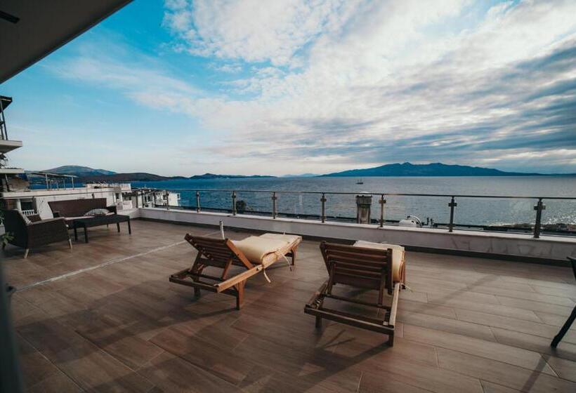 １ベッドルームペントハウスアパート, Epirus