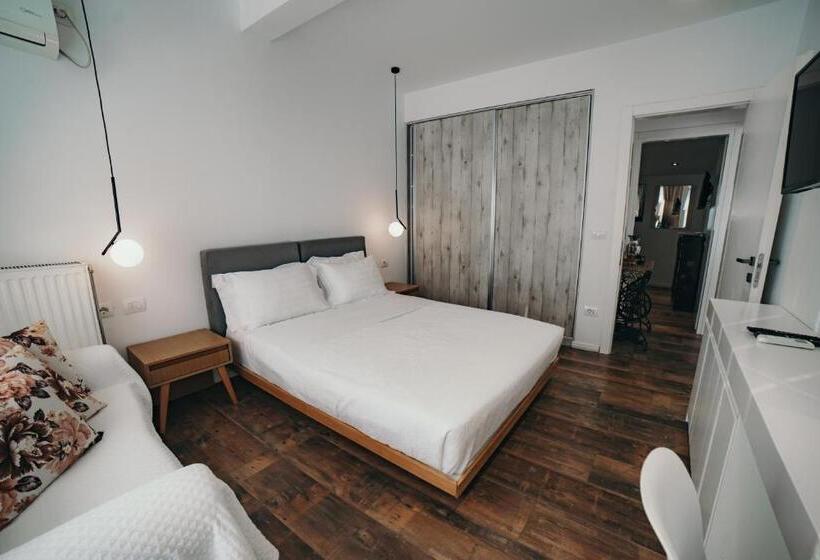 １ベッドルームペントハウスアパート, Epirus