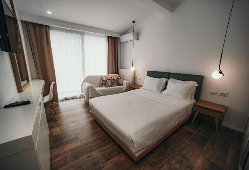 １ベッドルームペントハウスアパート, Epirus