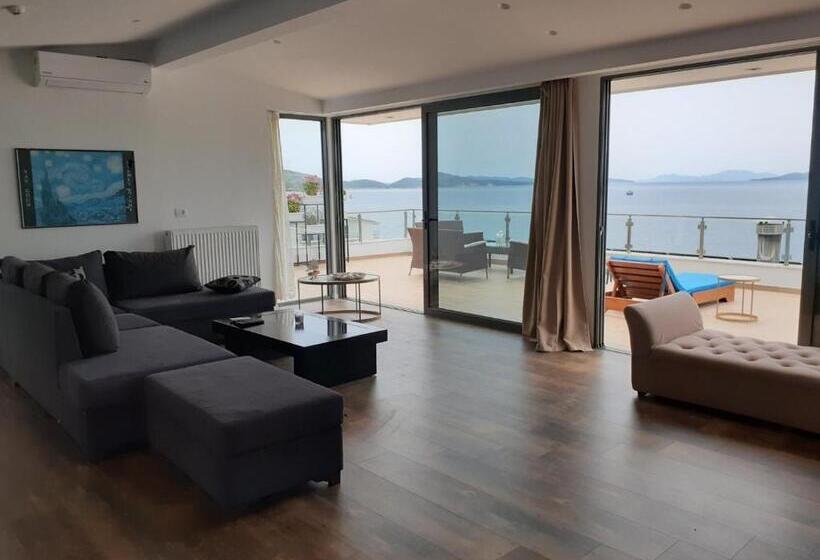 １ベッドルームペントハウスアパート, Epirus