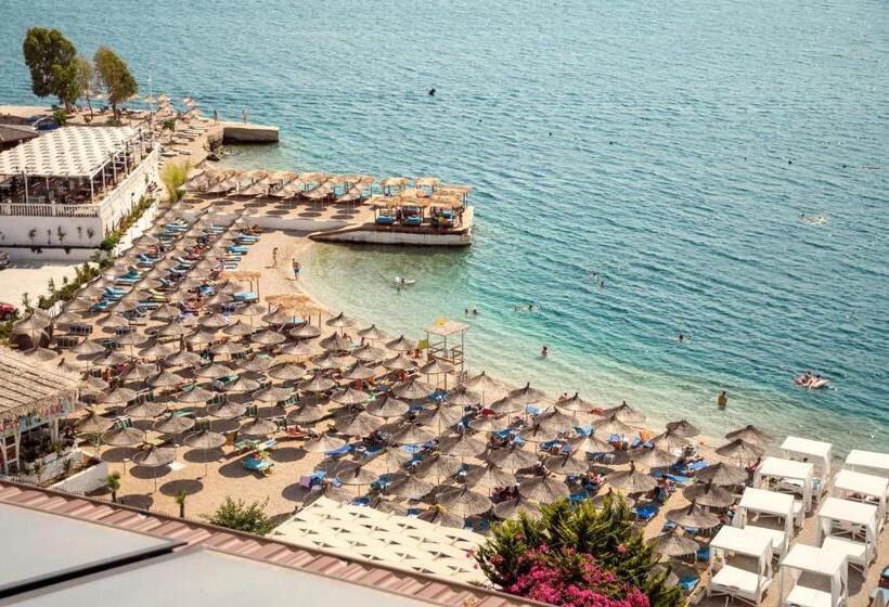 １ベッドルームペントハウスアパート, Epirus