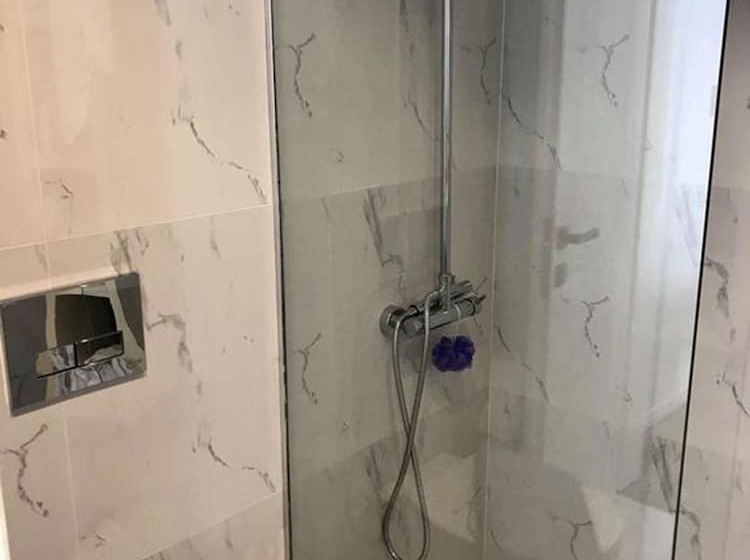 オーシャンビュースタンダードルーム, Epirus