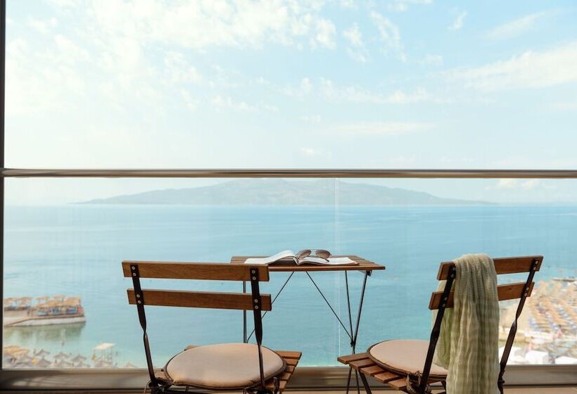 オーシャンビューのデラックストリプルルーム, Epirus