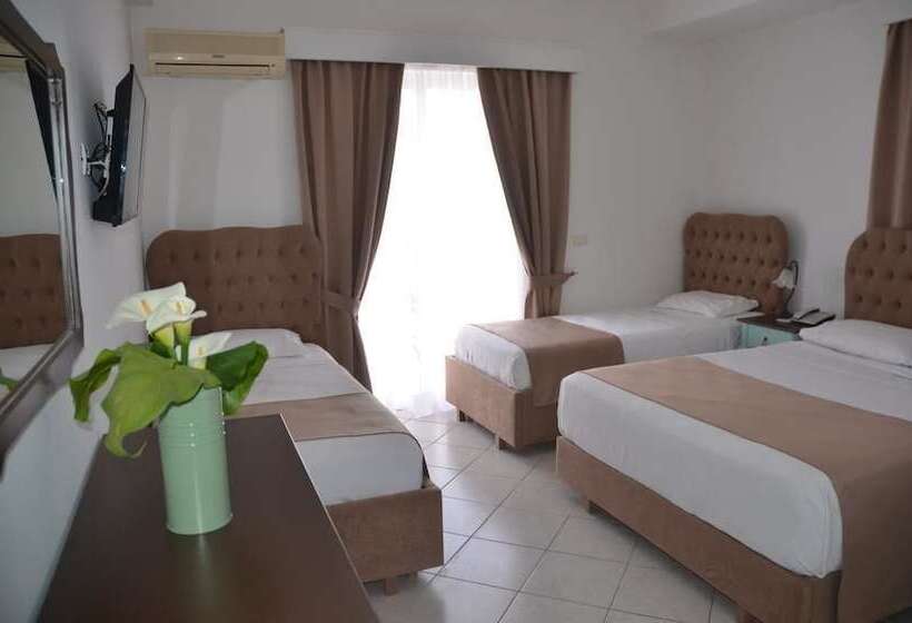 景色の見えるスタンダード４人部屋, Epirus